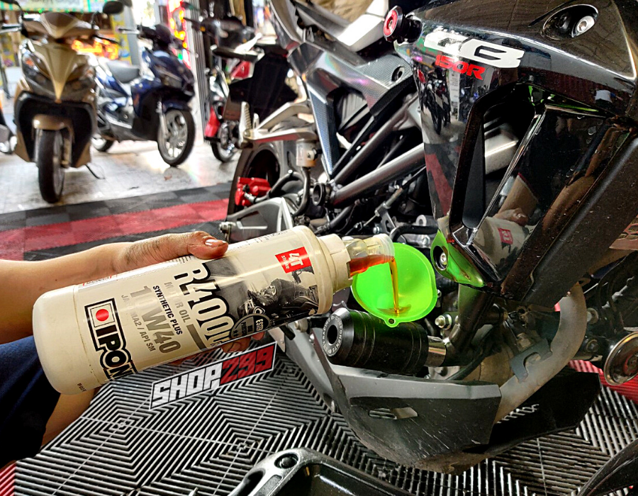 NHỚT IPONE R4000RS 10W40 NHỚT IPONE R4000RS 10W40