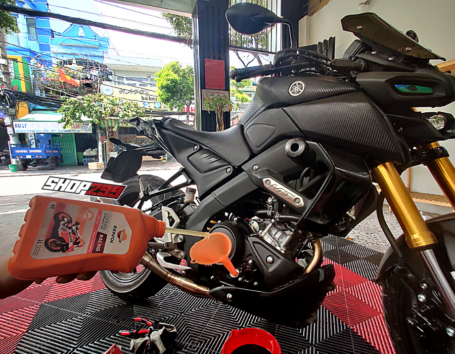 NHỚT REPSOL RACING 10W40 NHỚT REPSOL RACING 10W40