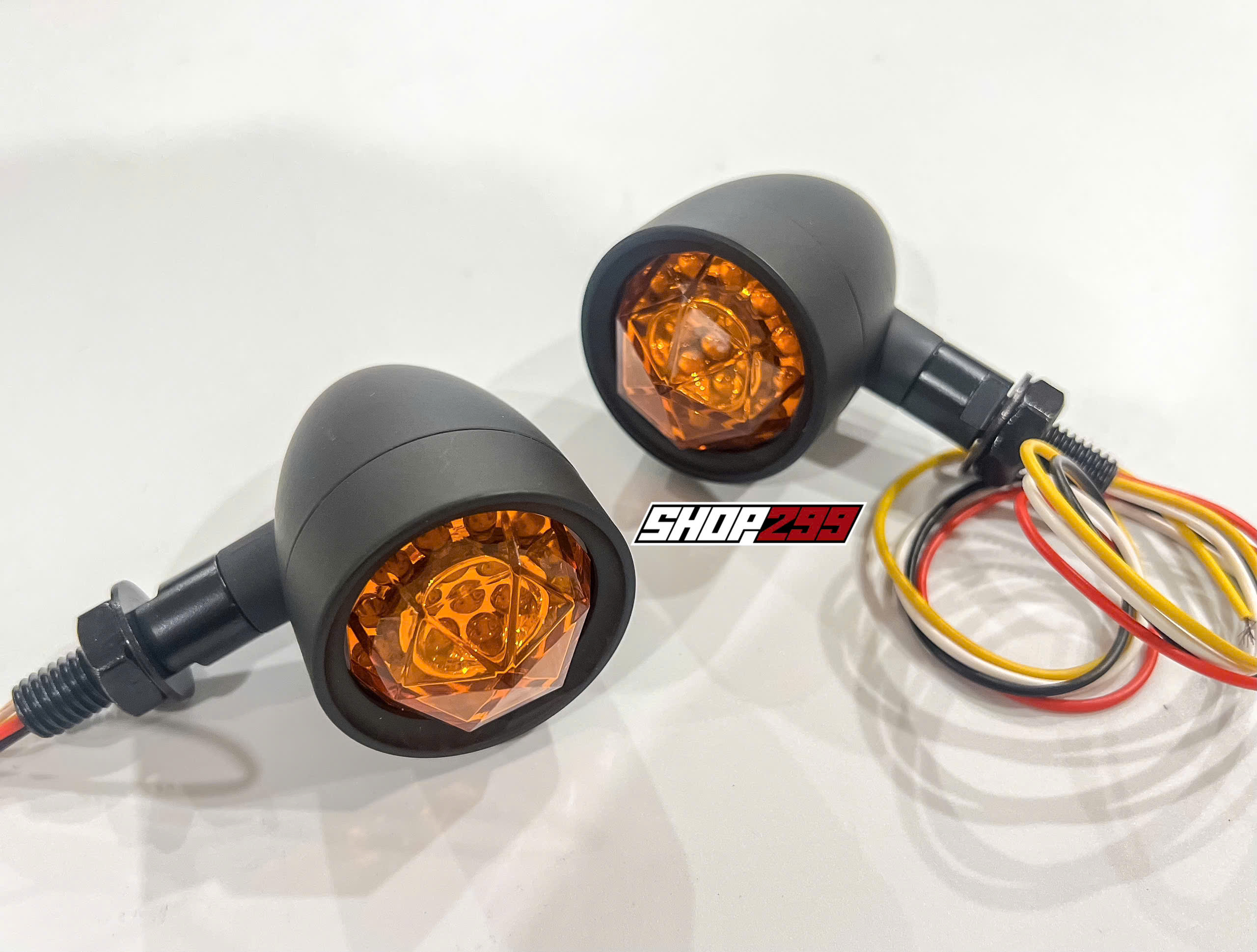 XI NHAN LED DIAMOND CUT - ĐEN XI NHAN LED DIAMOND CUT - ĐEN