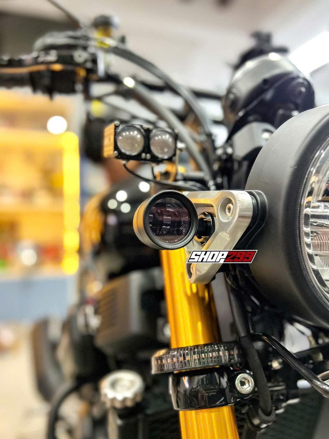 XI NHAN LED XR900 - ĐEN XI NHAN LED XR900 - ĐEN