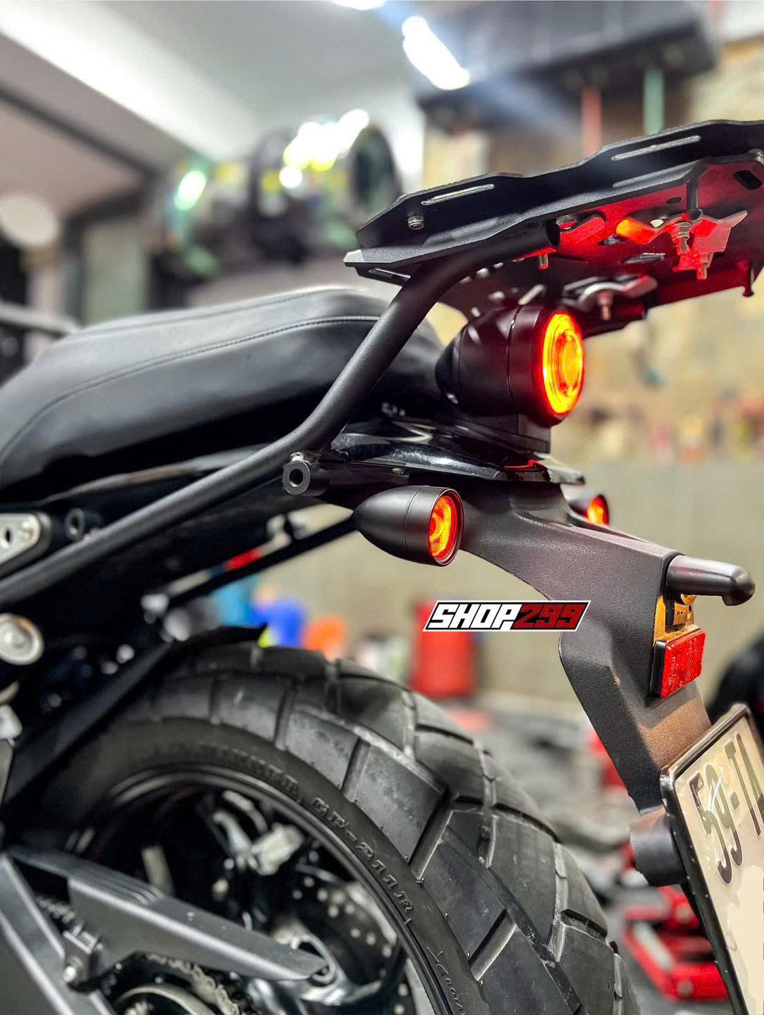 XI NHAN LED XR900 - ĐEN XI NHAN LED XR900 - ĐEN