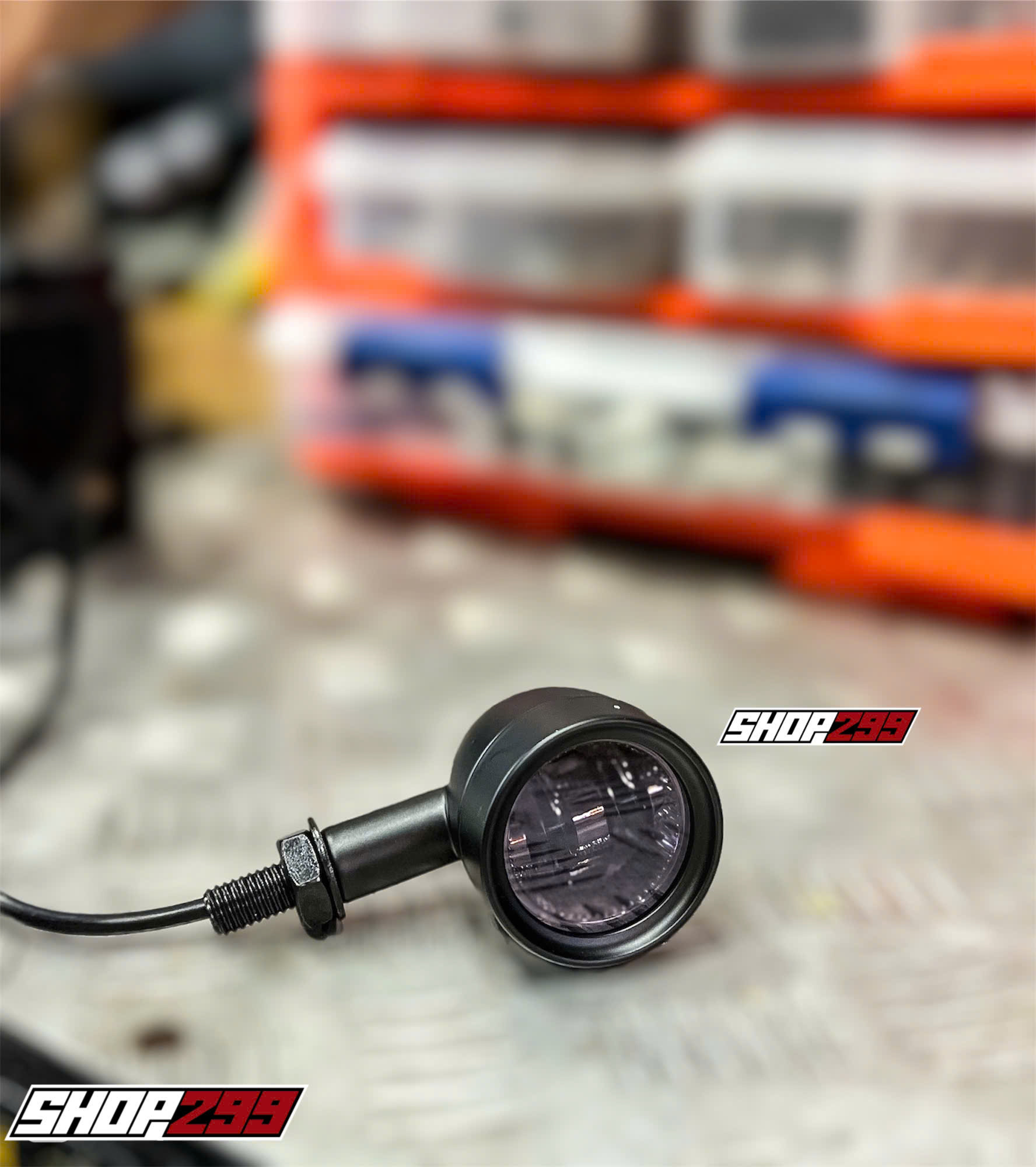 XI NHAN LED XR900 - ĐEN XI NHAN LED XR900 - ĐEN