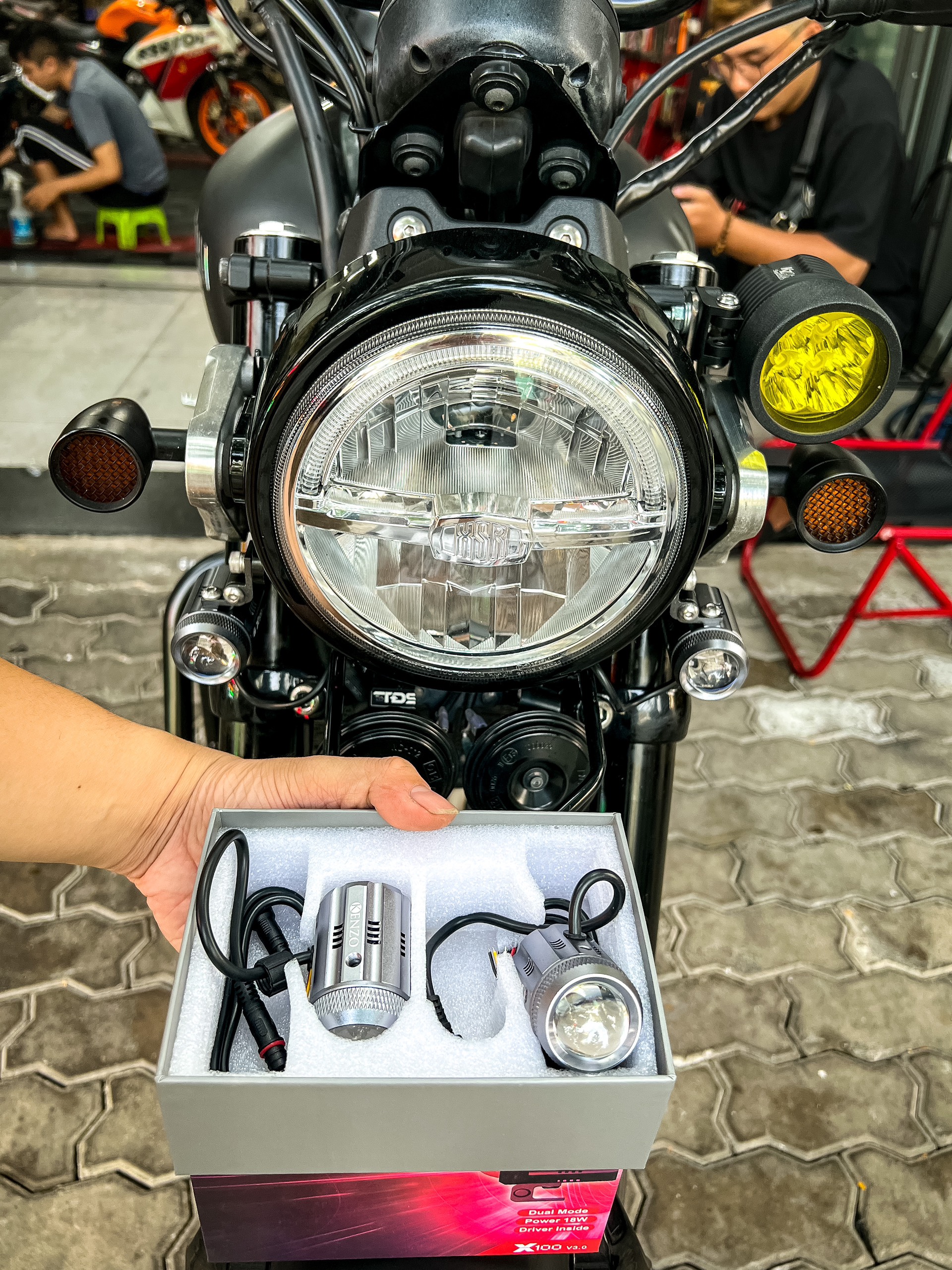 ĐÈN TRỢ SÁNG BI CẦU MINI KENZO X100 V3 (CHÍNH HÃNG) ĐÈN TRỢ SÁNG BI CẦU MINI KENZO X100 V3 (CHÍNH HÃNG)