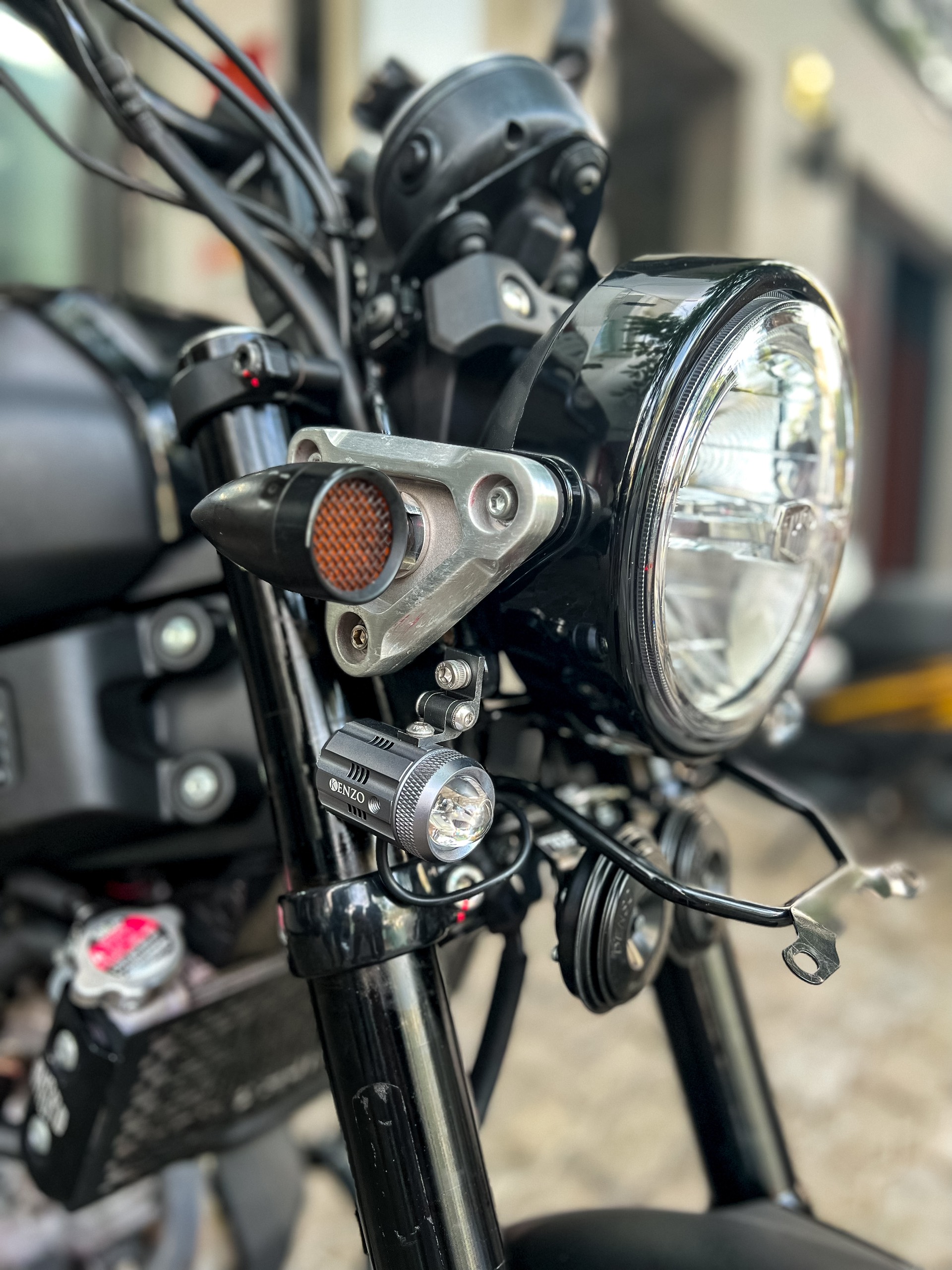 ĐÈN TRỢ SÁNG BI CẦU MINI KENZO X100 V3 (CHÍNH HÃNG) ĐÈN TRỢ SÁNG BI CẦU MINI KENZO X100 V3 (CHÍNH HÃNG)