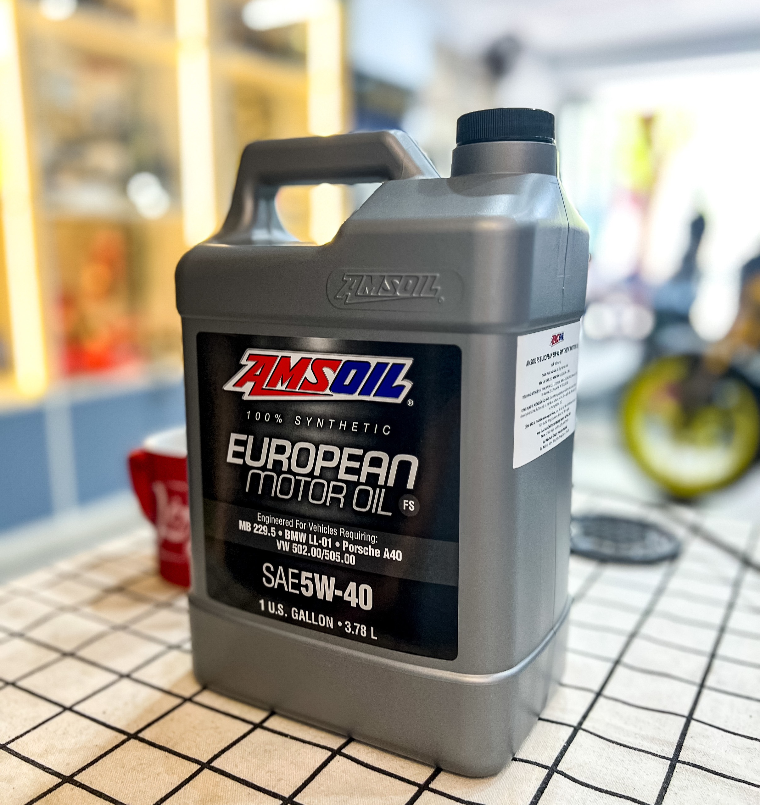 DẦU NHỚT TỔNG HỢP 100% NHẬP KHẨU MỸ AMSOIL EUROPEAN 5W40 - 3.78L DẦU NHỚT TỔNG HỢP 100% NHẬP KHẨU MỸ AMSOIL EUROPEAN 5W40 - 3.78L
