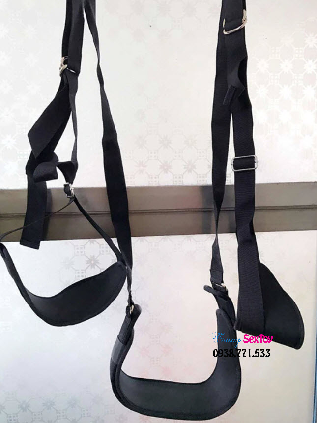 dụng cụ bdsm day treo cua dụng cụ bdsm day treo cua