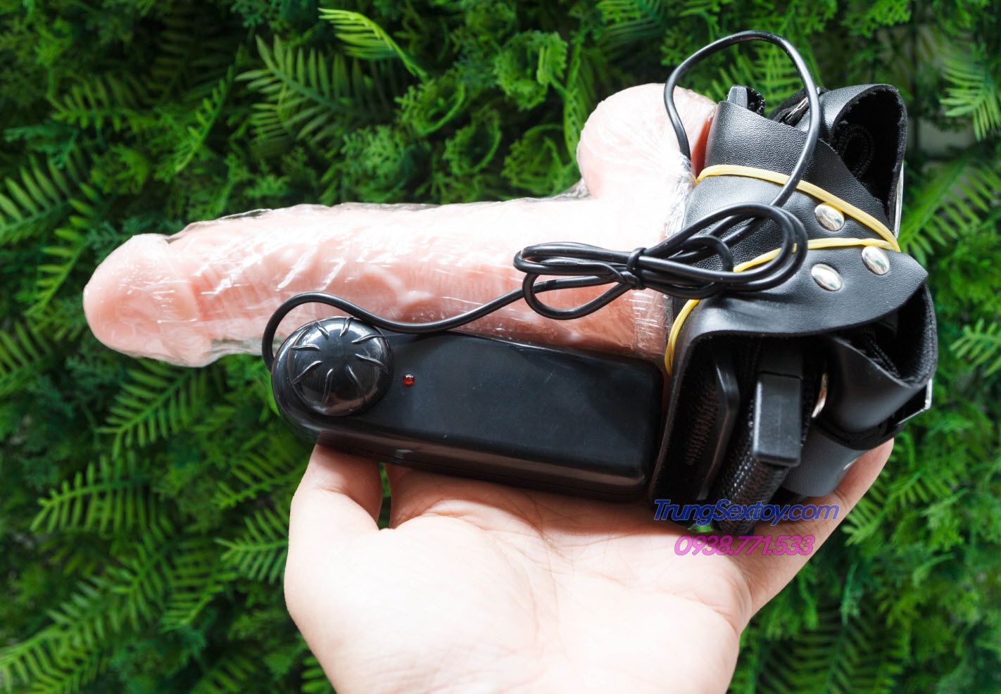 Dương vật giả dây đeo có rung Dương vật giả dây đeo có rung
