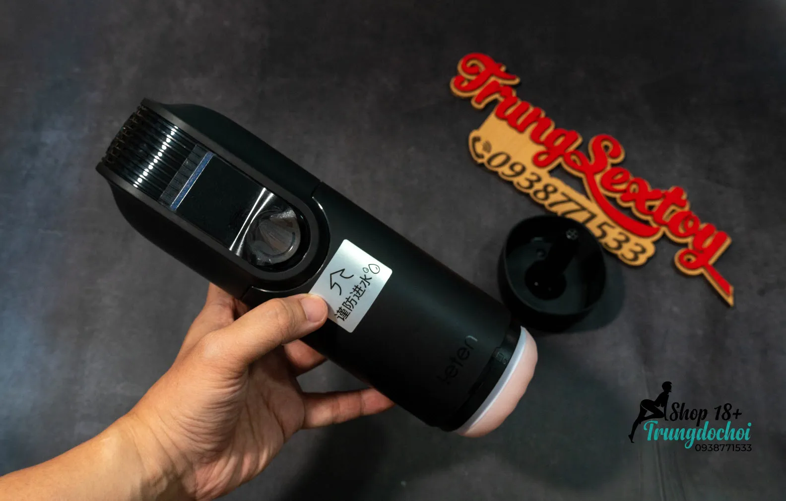 Máy Thủ Dâm Leten Black Hole Pro Thụt Mạnh Máy Thủ Dâm Leten Black Hole Pro Thụt Mạnh