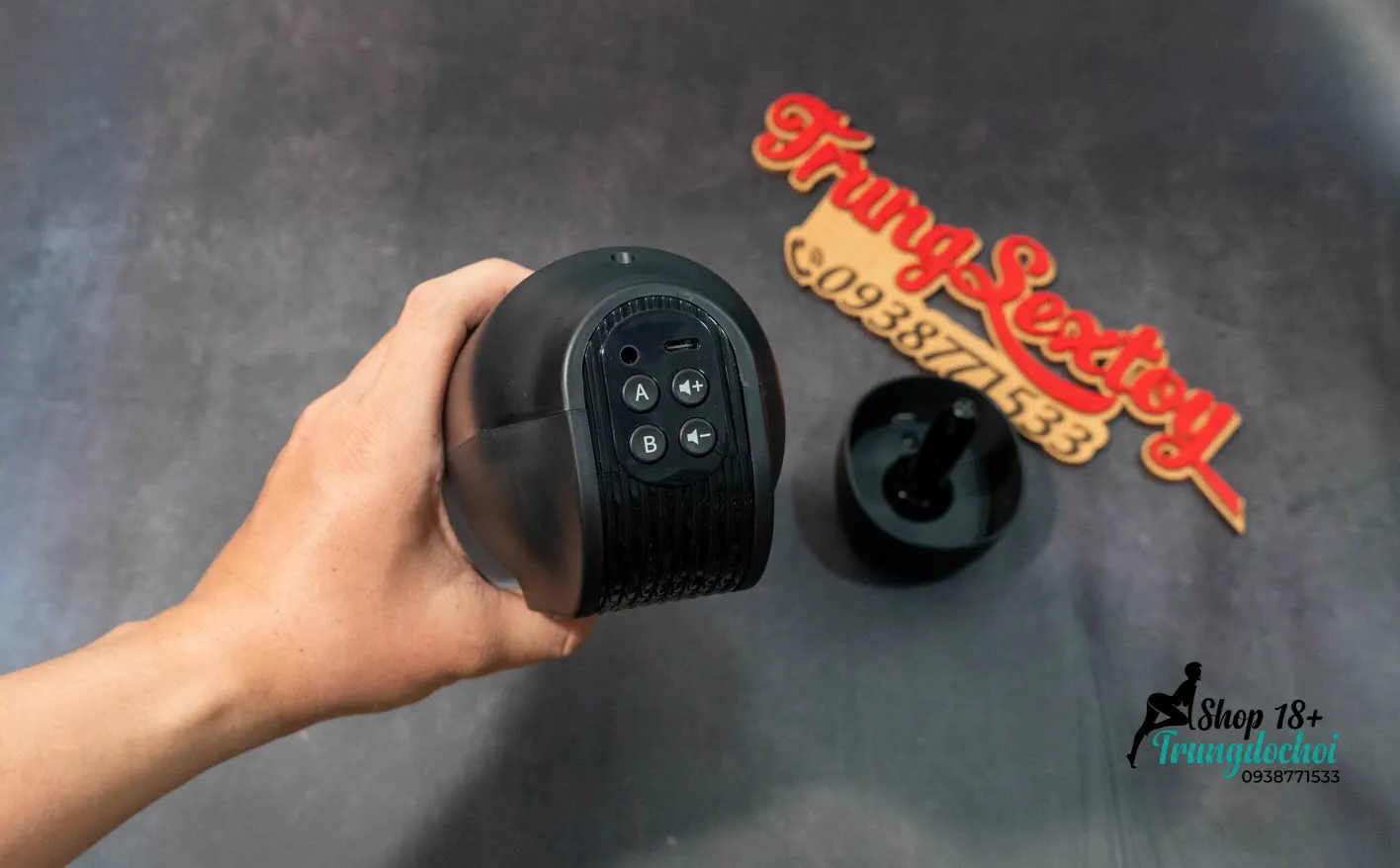 Máy Thủ Dâm Leten Black Hole Pro Thụt Mạnh Máy Thủ Dâm Leten Black Hole Pro Thụt Mạnh