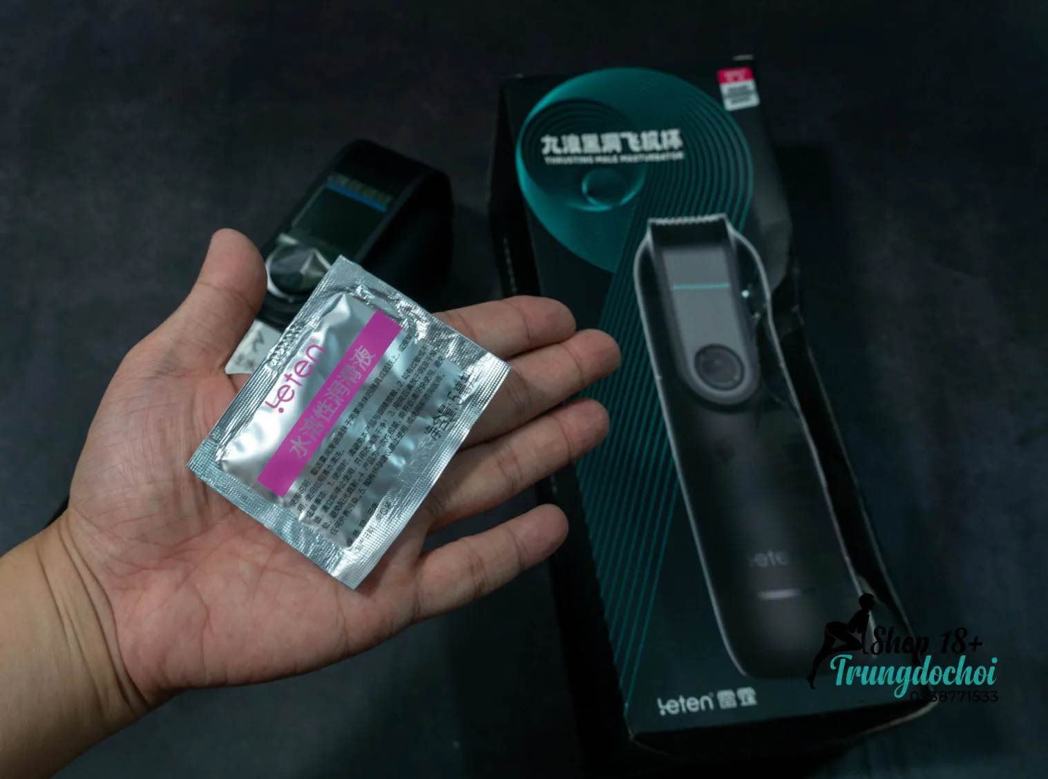 Máy Thủ Dâm Leten Black Hole Pro Thụt Mạnh Máy Thủ Dâm Leten Black Hole Pro Thụt Mạnh