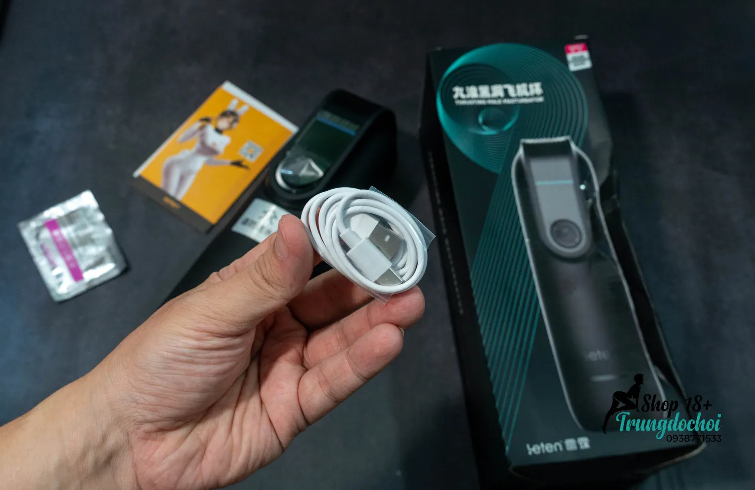 Máy Thủ Dâm Leten Black Hole Pro Thụt Mạnh Máy Thủ Dâm Leten Black Hole Pro Thụt Mạnh