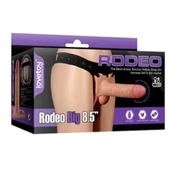 Dương Vật Giả Dây Đeo Rỗng Ruột Lovetoy Cho Nam