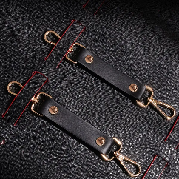 Set BDSM XOXO Bộ Sưu Tập 9 Món Hoàn Hảo Cho Khởi Đầu Bạo Dâm Đầy Kích Thích