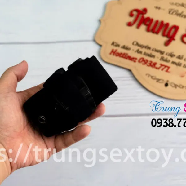 Dương Vật Giả Dây Đeo Rỗng Ruột Lovetoy Cho Nam