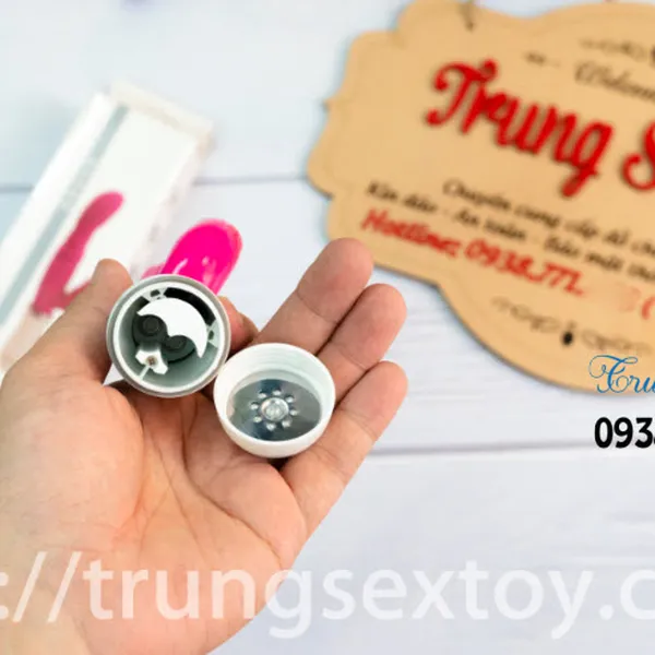 Dương vật giả 12 chế độ rung đê mê trong mỗi lần sử dụng