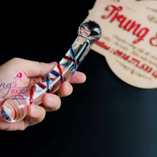 Được làm bằng thủy tinh cực đẹp và sang trọng