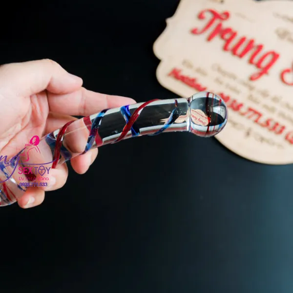 Được làm bằng thủy tinh cực đẹp và sang trọng