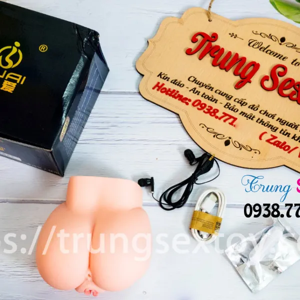 Búp bê tình yêu bán mông mang đến sự sung sướng cho chàng