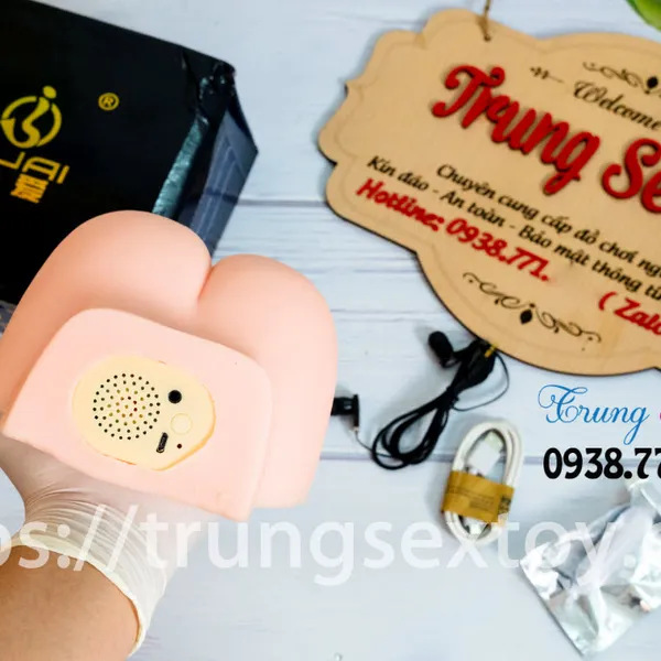 Búp bê tình yêu bán mông mang đến sự sung sướng cho chàng