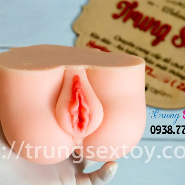 Búp bê tình yêu bán mông mang đến sự sung sướng cho chàng