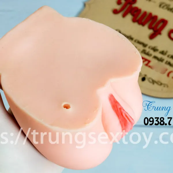 Búp bê tình yêu bán mông mang đến sự sung sướng cho chàng