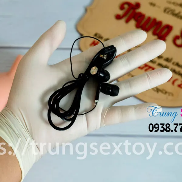 Búp bê tình yêu bán mông mang đến sự sung sướng cho chàng