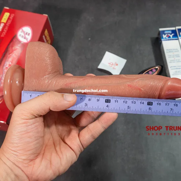 Dương vật giả rung thụt 15cm này giúp bạn có trải nghiệm tình dục tuyệt vời