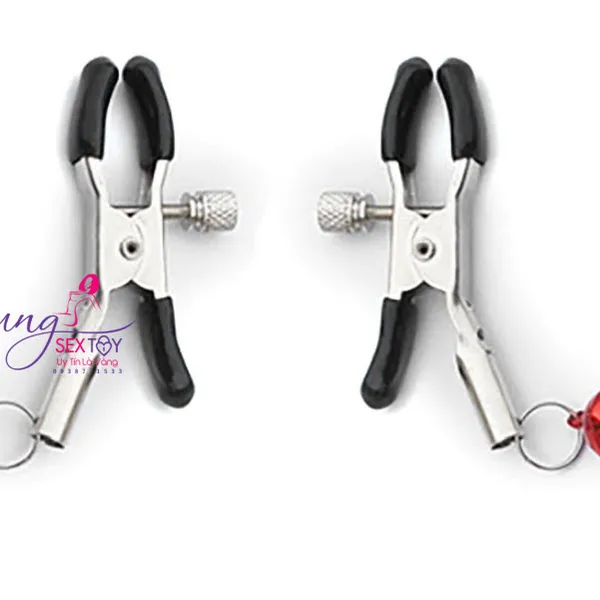 Dụng cụ kẹp ngực - Đồ chơi BDSM khiến cuộc yêu thêm mãnh liệt 