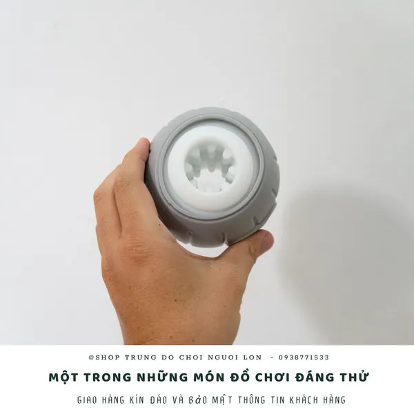 Bí quyết tận hưởng khoái cảm cùng với cốc tự sướng hai đầu dành cho nam