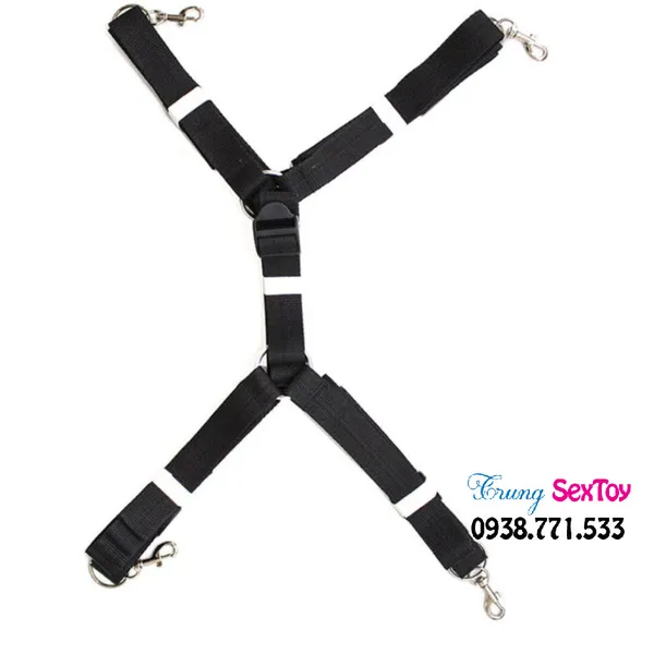 Hừng hực khí thế làm tình với đồ chơi bdsm dây trói 4 góc