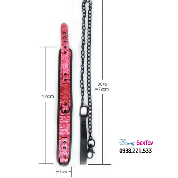 Cuộc ái ân thêm phần mới lạ với dụng cụ BDSM xít cổ