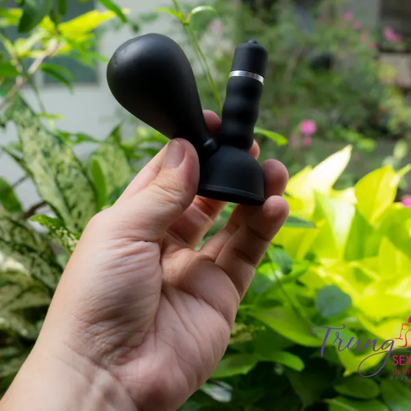 Dụng cụ rung lắc kích thích vú dành cho chị em 