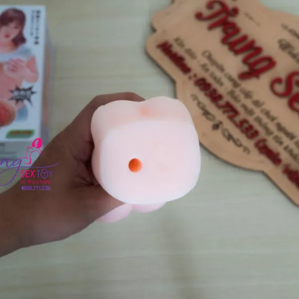 Âm đạo giả cầm tay nguyên khối Silicon 4D - Mềm mịn như thật 
