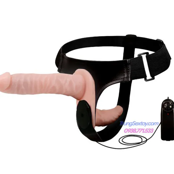 Chán làm tình - Sao không thử dương vật giả dây đeo hai đầu Sextoy dành riêng cho Les?