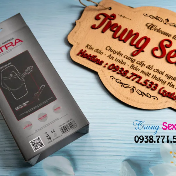 Dương vật giả dây đeo rỗng ruột có rung chất lượng trong mỗi cuộc yêu