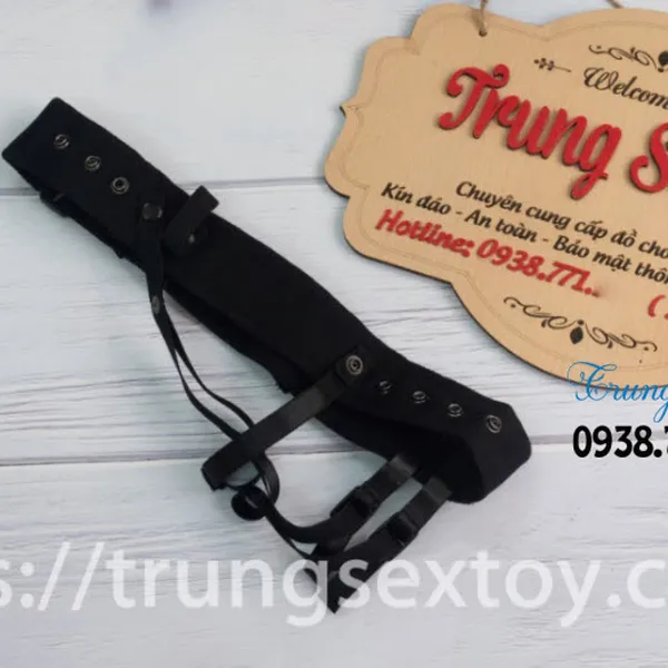 Dương Vật Giả Dây Đeo Rỗng Ruột Lovetoy Cho Nam