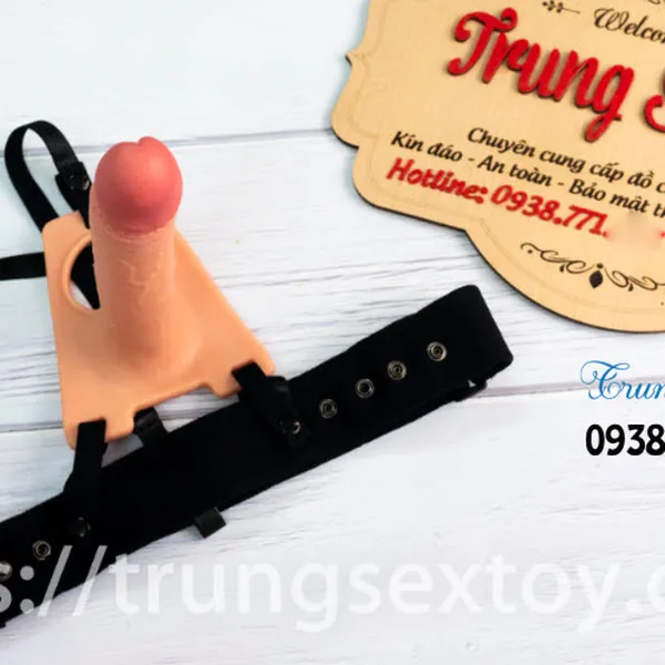 Dương Vật Giả Dây Đeo Rỗng Ruột Lovetoy Cho Nam
