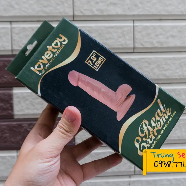 Dương vật giả Lovetoy 7 inch cuốn hút từ vẻ bề ngoài