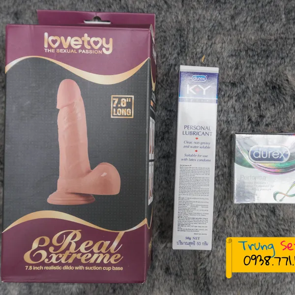 Dương vật giả Lovetoy 7,8 inch rung giật liên hồi “chàng nhỏ” sướng ngất