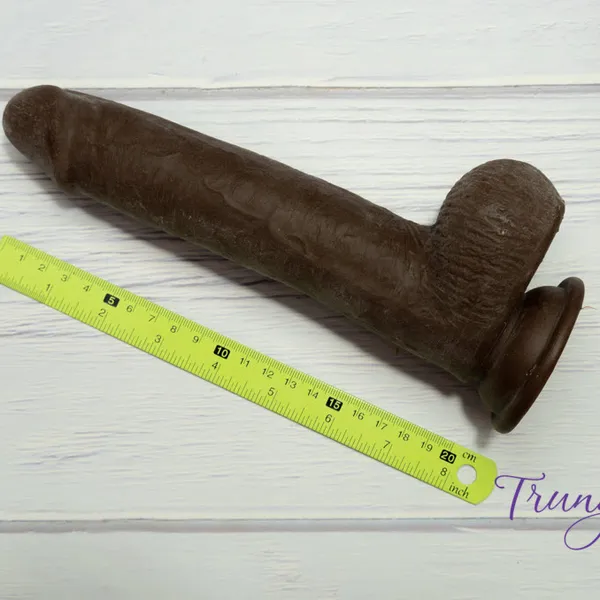 Dương vật giả gắn tường 2 lớp Lovetoy da trượt 23cm