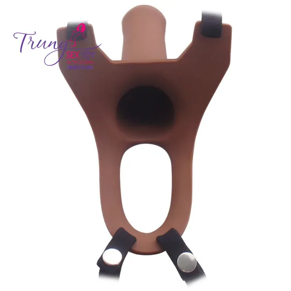 Dương vật giả dây đeo rỗng ruột như thật giải quyết nhu cầu nhanh chóng