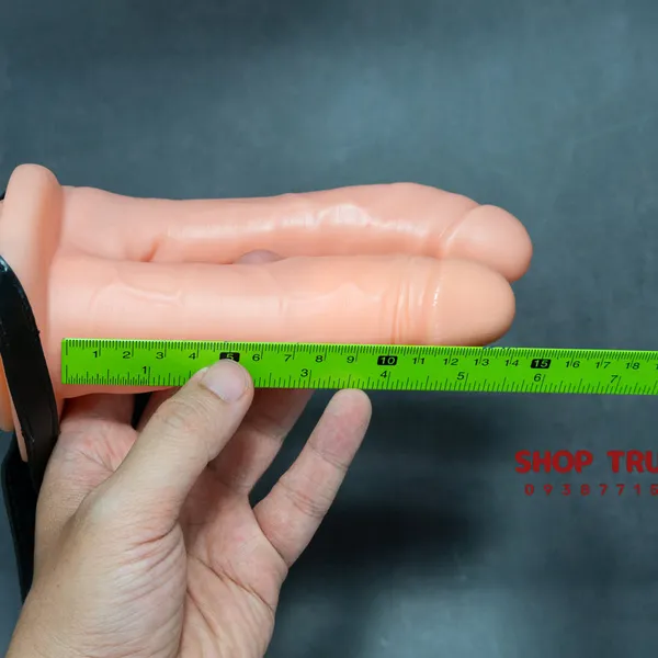 Đồ chơi người lớn dành cho nam - dương vật rỗng ruột hai đầu