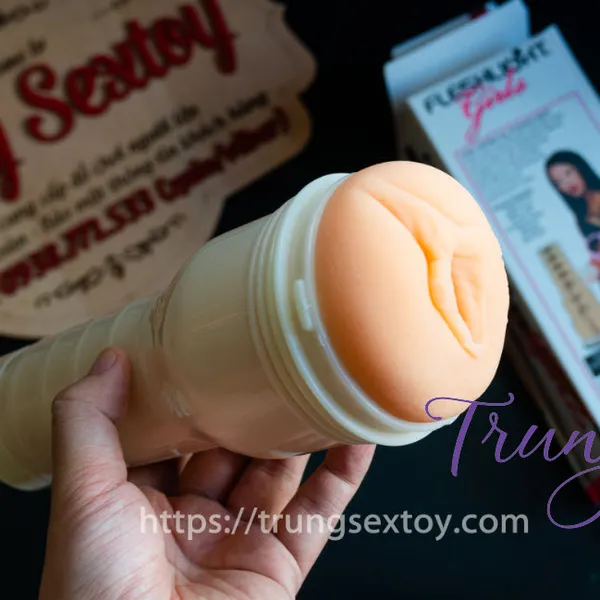  Âm đạo giả Fleshlight Asa Akira cho “cậu nhỏ” tận hưởng chốn thiên đường