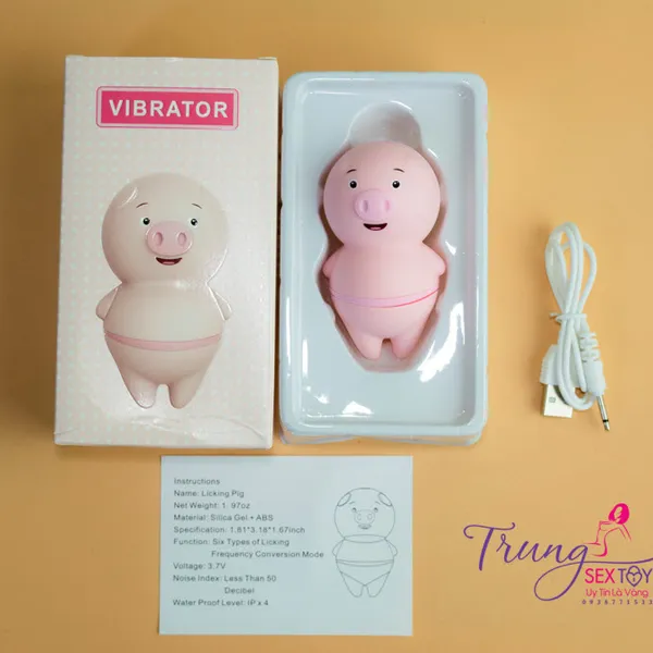 “Cô bé” được kích thích với lưỡi rung mini kích thích âm đạo