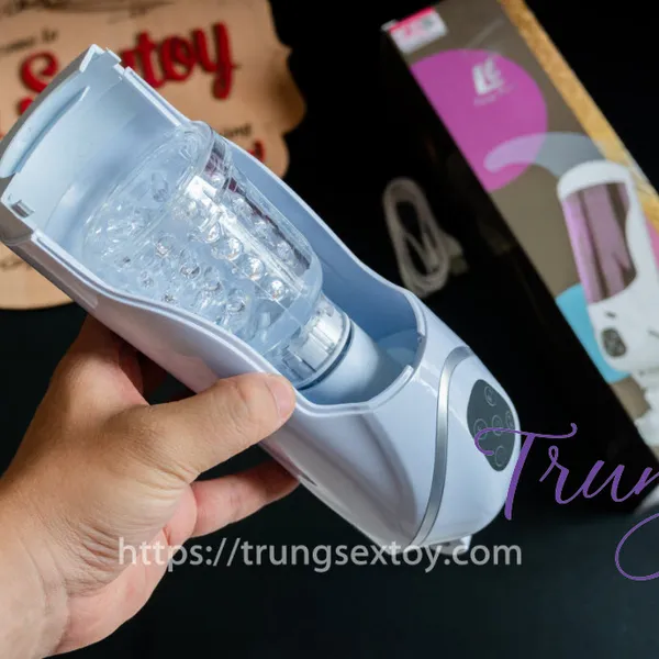 Easy Love Comanche - Chuyện lên đỉnh cho phái nam chẳng còn là điều khó khăn