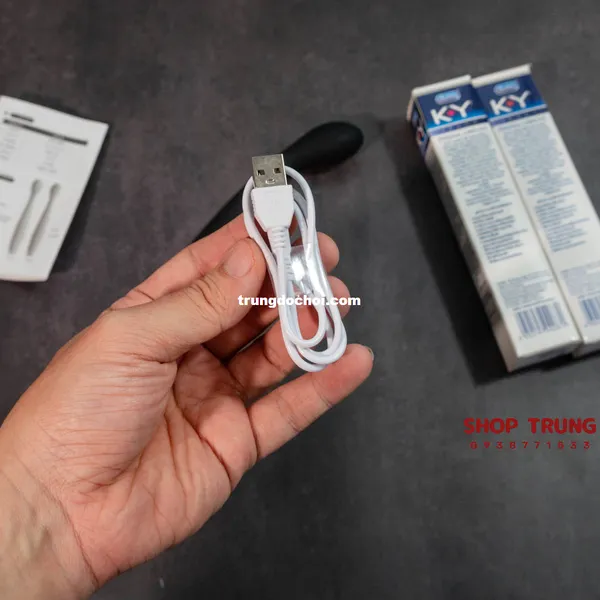 Ngón tay móc cua với 10 chế độ rung nó sẽ làm cho người tình bạn lên đỉnh