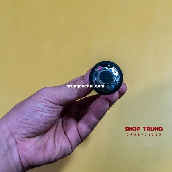 Nâng cao khoái cảm với phích cắm hậu môn điều khiển từ xa mới 2025