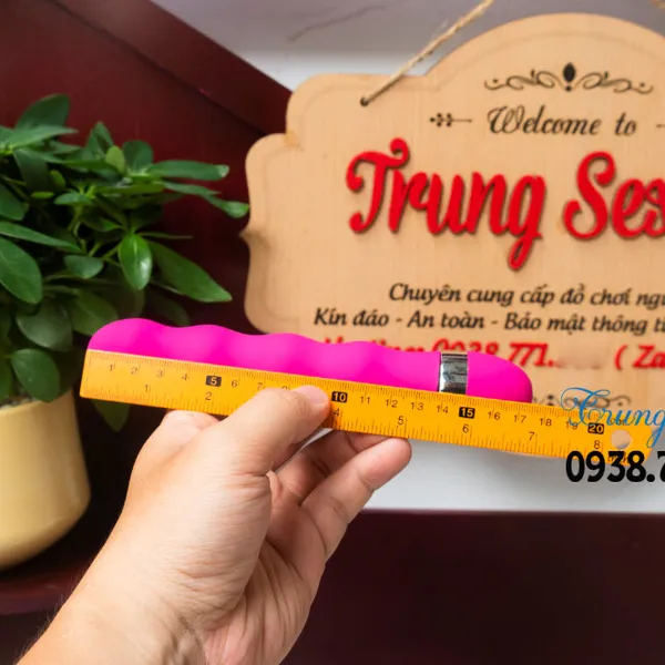 Que rung 18cm kích thích âm đạo gia tăng thương vị tình ái 