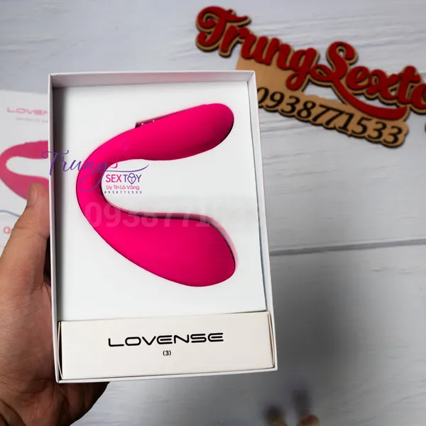 Trứng rung điều khiển qua ứng dụng điện thoại Lovense Quake