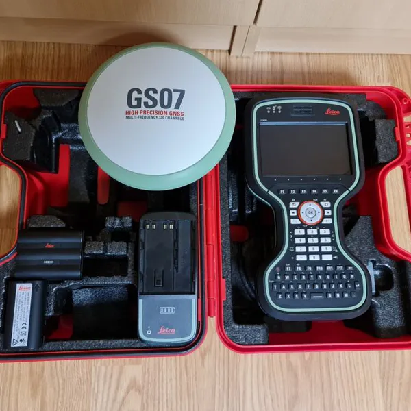 GPS 2 TẦN SỐ RTK Leica GS07